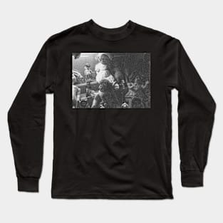 Creepy antique dolls Long Sleeve T-Shirt